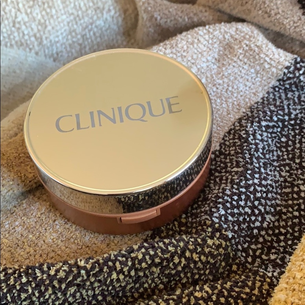 Compact powder